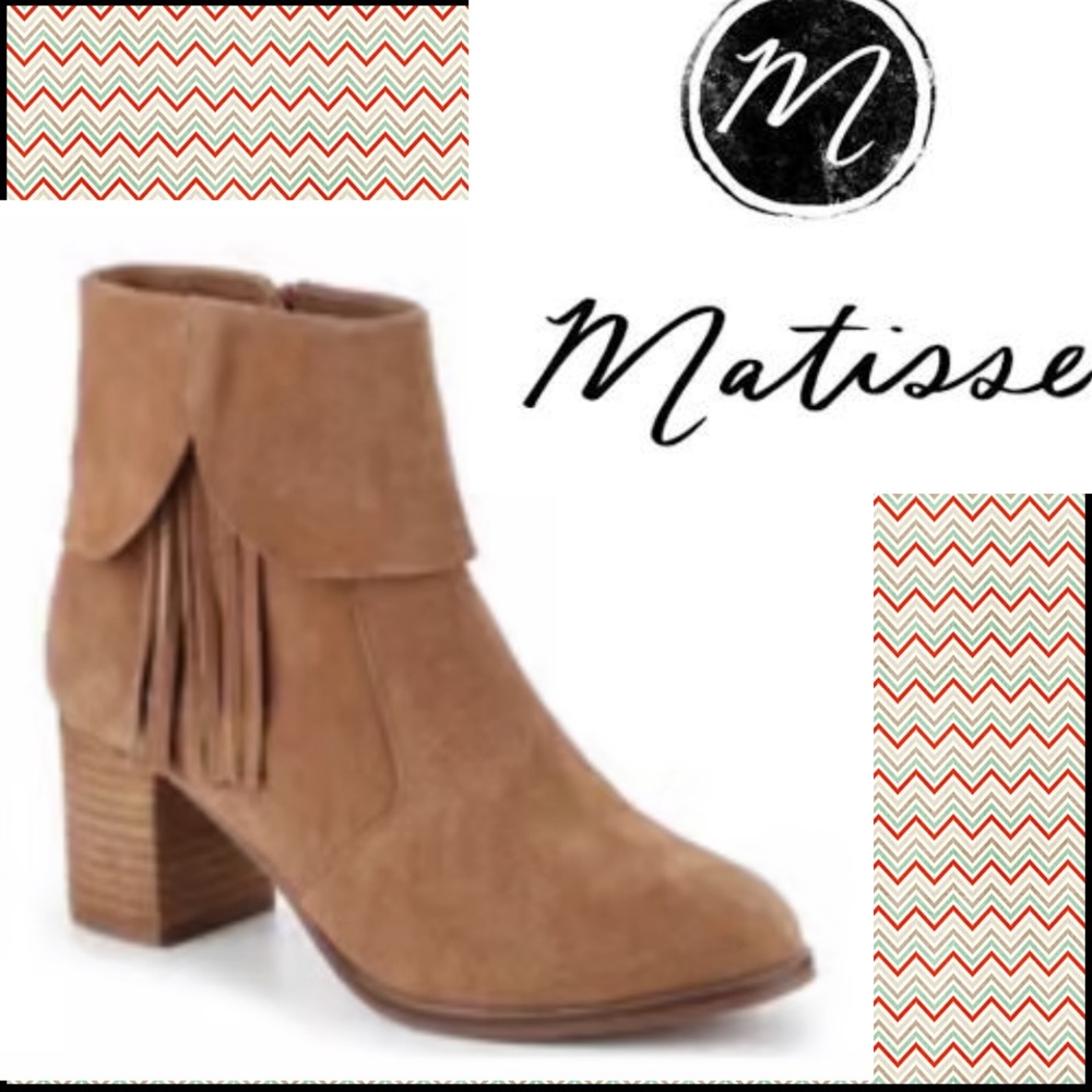 Matisse Worn once boots folded shaft with tassels. Has side zippers. Size 9.5